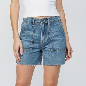 NWT Hidden Jeans Carpenter Logan Dad Shorts 5” Inseam